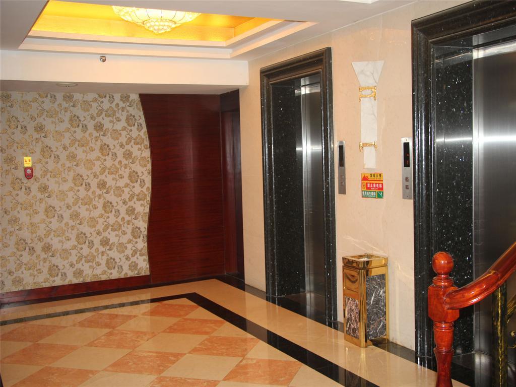 New West Street International Hotel Yangshuo Dış mekan fotoğraf