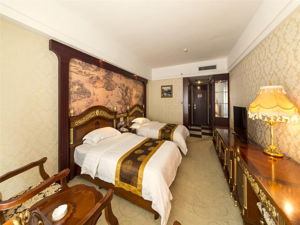 New West Street International Hotel Yangshuo Dış mekan fotoğraf