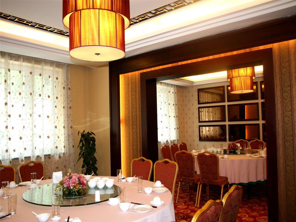 New West Street International Hotel Yangshuo Dış mekan fotoğraf