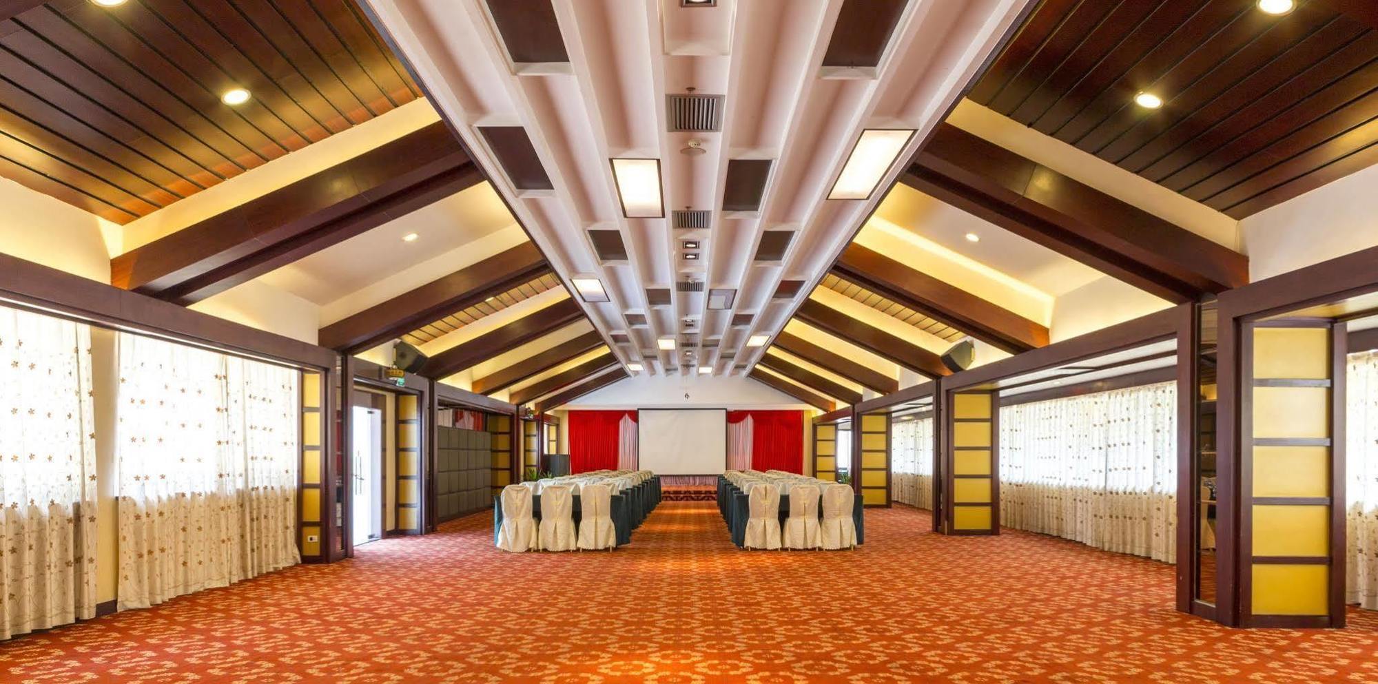 New West Street International Hotel Yangshuo Dış mekan fotoğraf